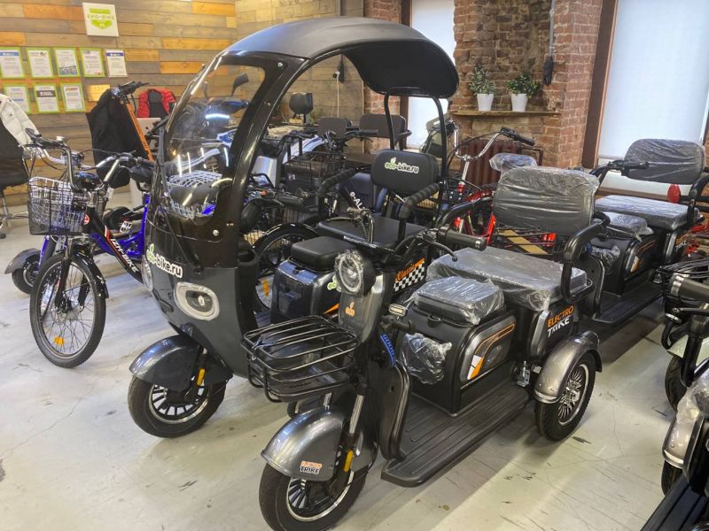 Пассажирский элетротрицикл Бумеранг VIP10 с крышей